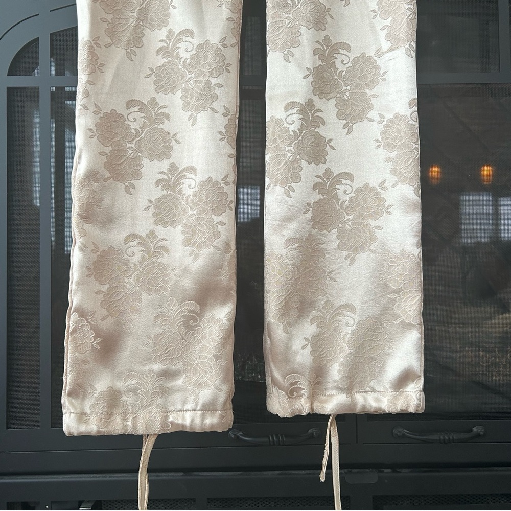 Superdown Carmen Cargo Pants w/ Floral Jacquard Pattern - Picture 6 of 8